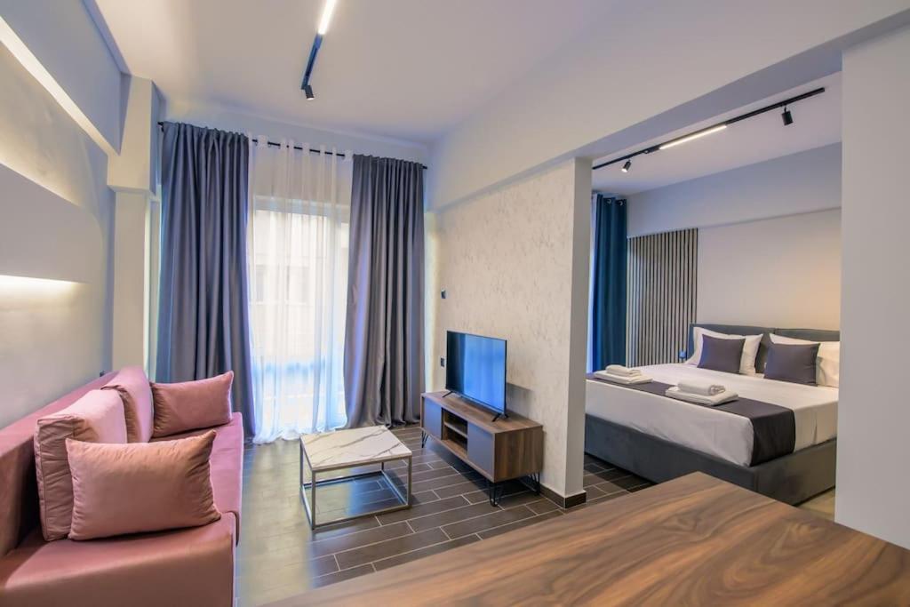 Luxury Central Apartment 4,1 Larissa Exterior foto
