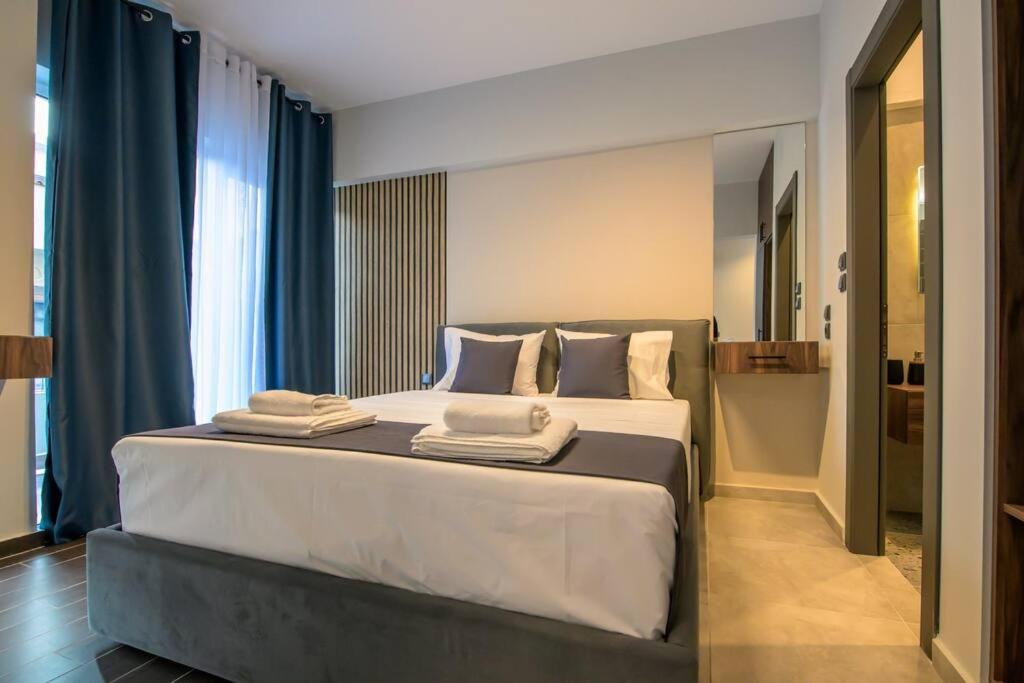 Luxury Central Apartment 4,1 Larissa Exterior foto
